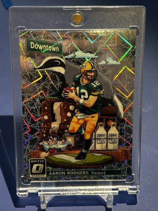 Celebrating Aaron Rodgers: A Look at the 2018 Optic Downtown Green Bay Packers SSP Prizm Card